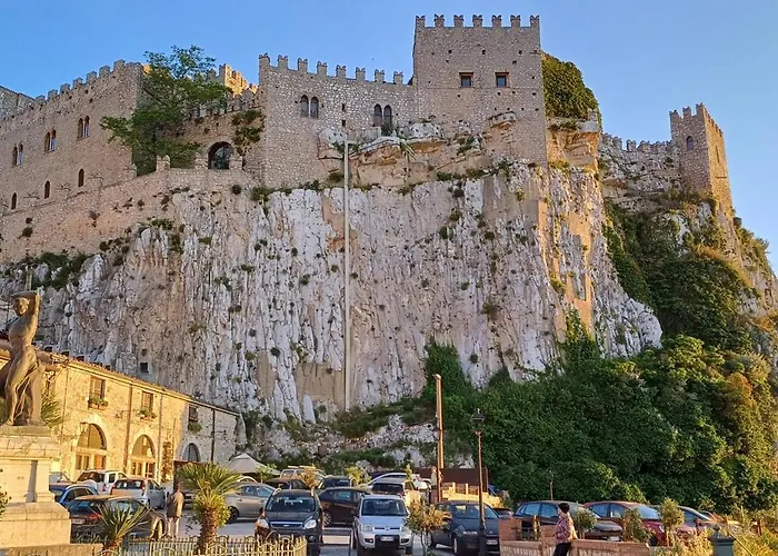 Casa Del Vecchio Borgo Caccamo
