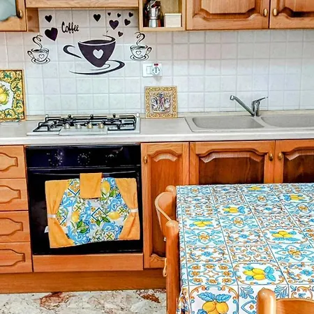 Holiday home Casa Del Vecchio Borgo Caccamo
